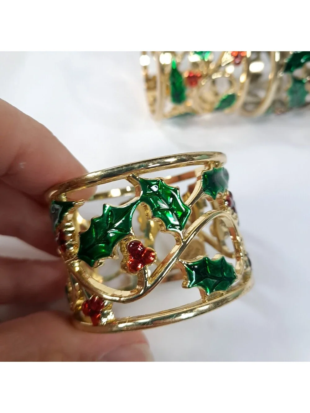 Lenox Holly & Berries Napkin Rings Set 4 Christmas berry holders vines Gold